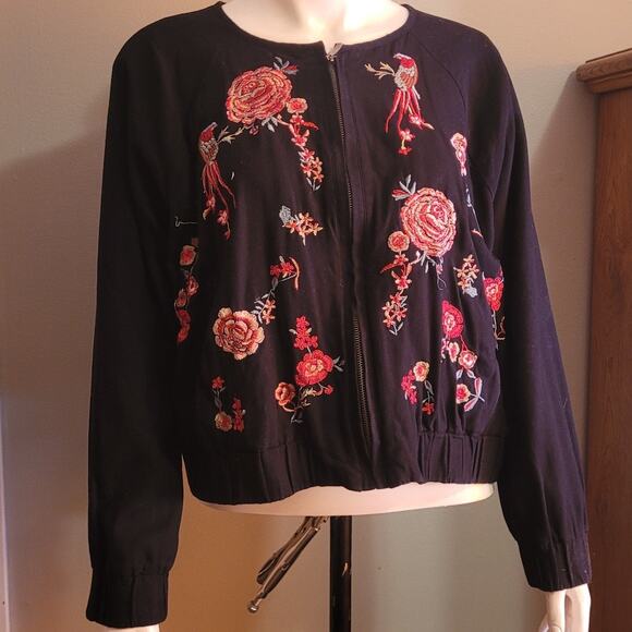 NEW YORK & CO Women’s Black Embroidered Zip Jacket XL Floral Boho Bomber Style - Picture 14 of 15